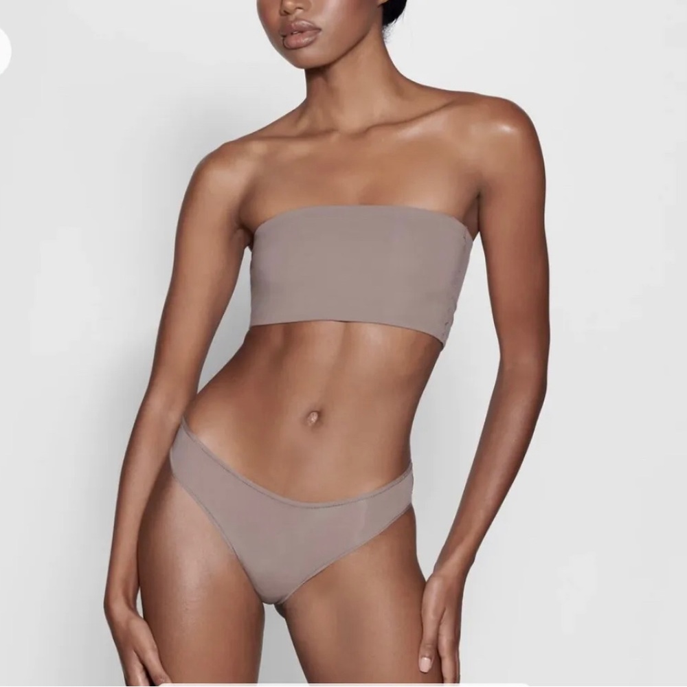 SKIMS Women's Fits Everybody Bandeau Bralette in Umber Size M BR-BND-2026 NWT